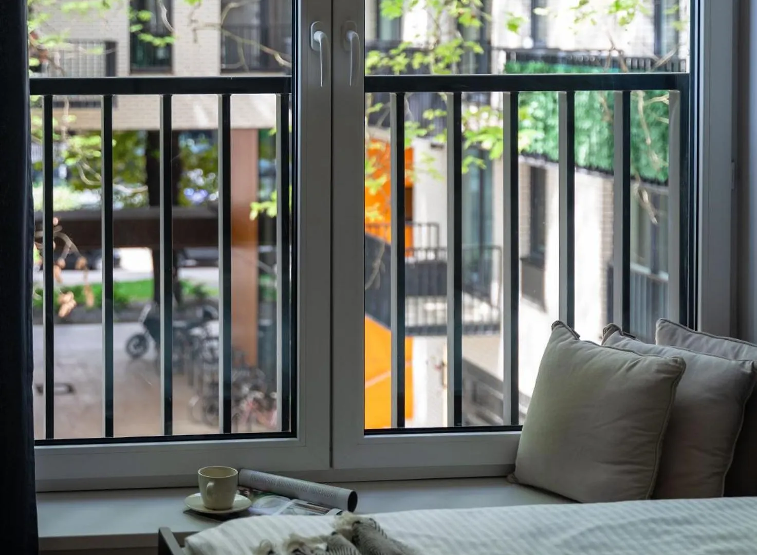 Botanica Deluxe Apartment With Balcony & Ac - Properunit Wroclaw